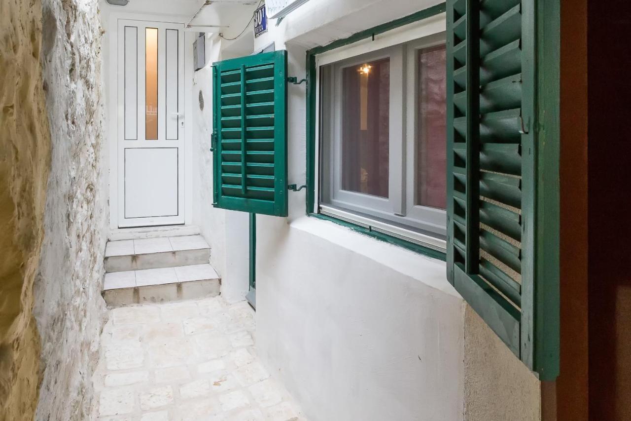 Modern And Practical Studio In The Heart Of Split Exterior foto
